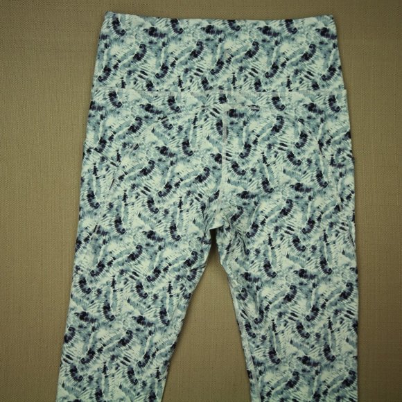 Zyia Active Cropped Leggings Women's Size 6 / 8 Blue White Print Activewear - Picture 6 of 8